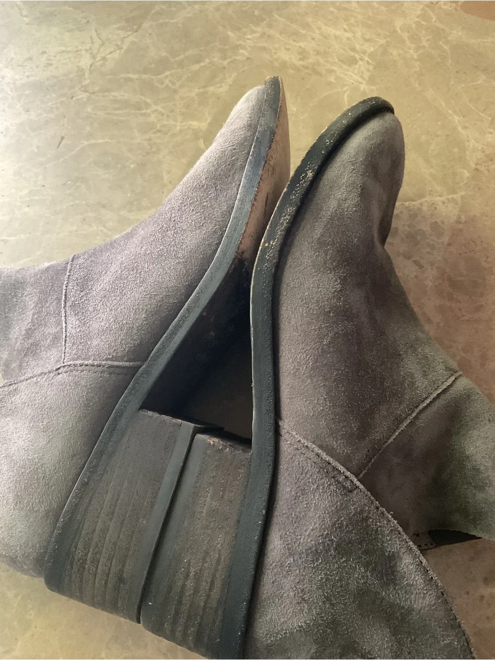 Eileen Fisher Grey Graphite Leaf Suede Ankle Boots Sz 7 Vero cuccio